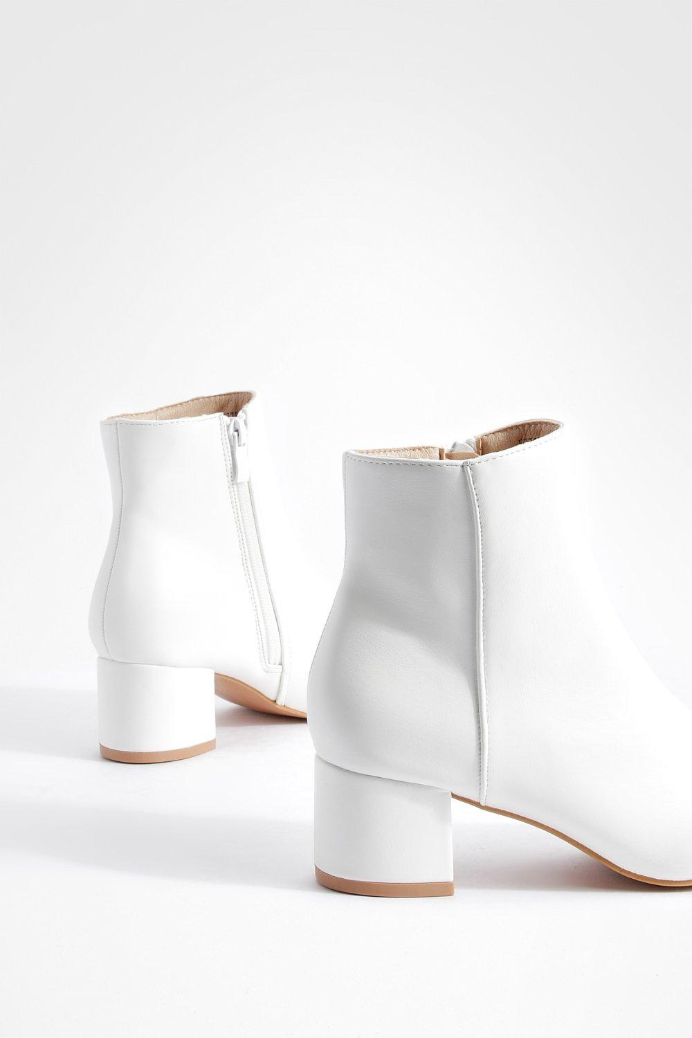 Boohoo white outlet booties