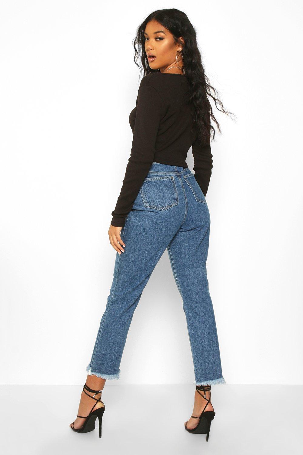 straight leg jeans with frayed hem