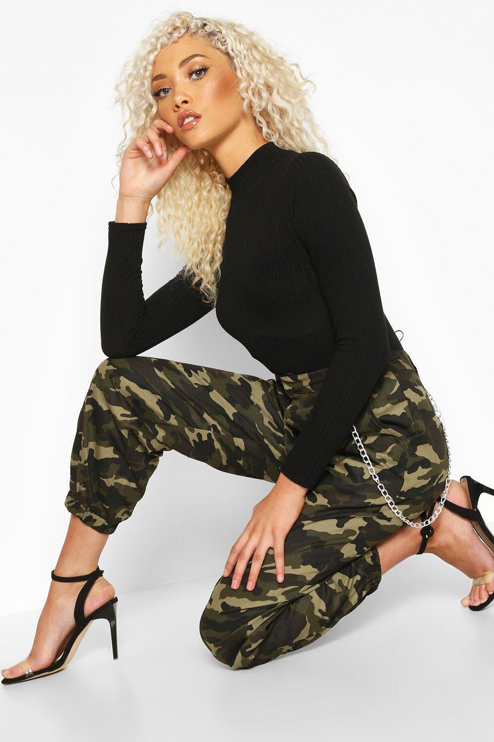 Camo cargo sale pants with chain