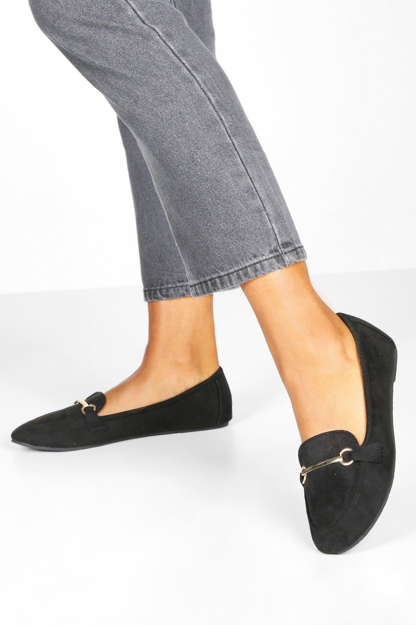 slipper pumps