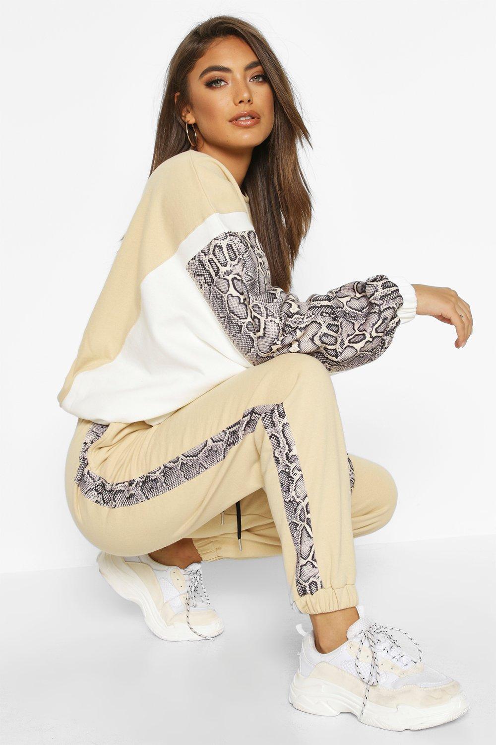 boohoo jogging bottoms