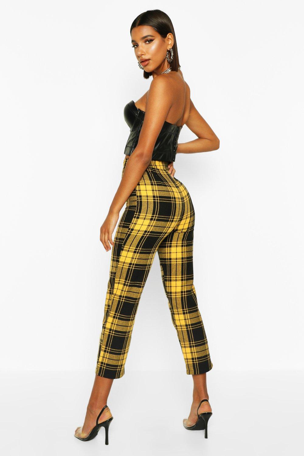 Boohoo deals tartan trousers