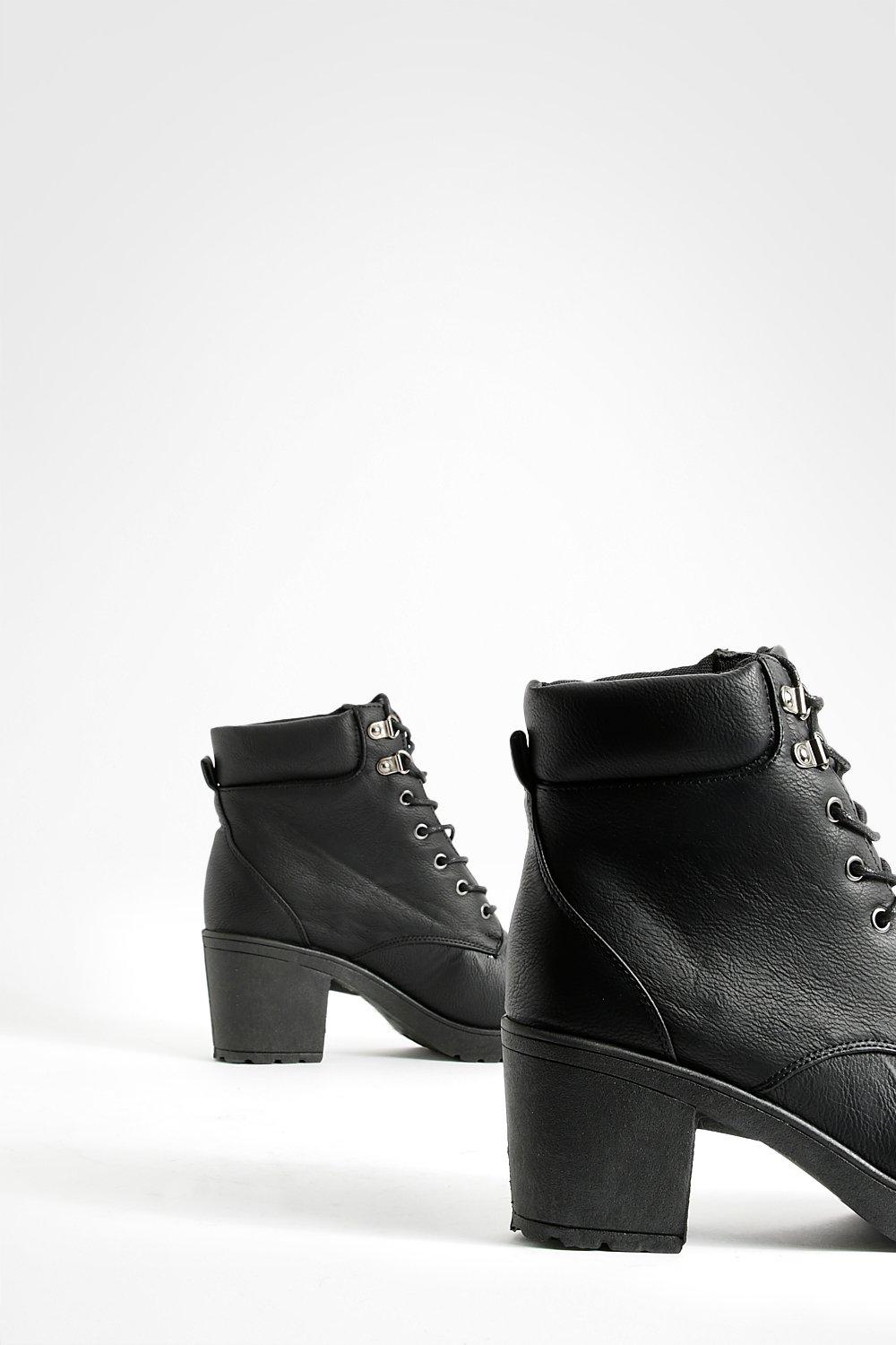 wide width black boots