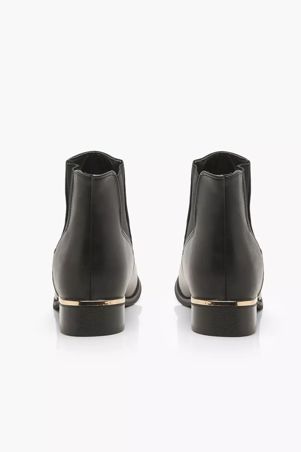 Metal trim hot sale chelsea boots