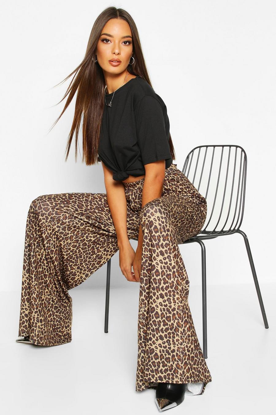 Pantalones superacampanados con estampado de leopardo, Marrón tostado image number 1
