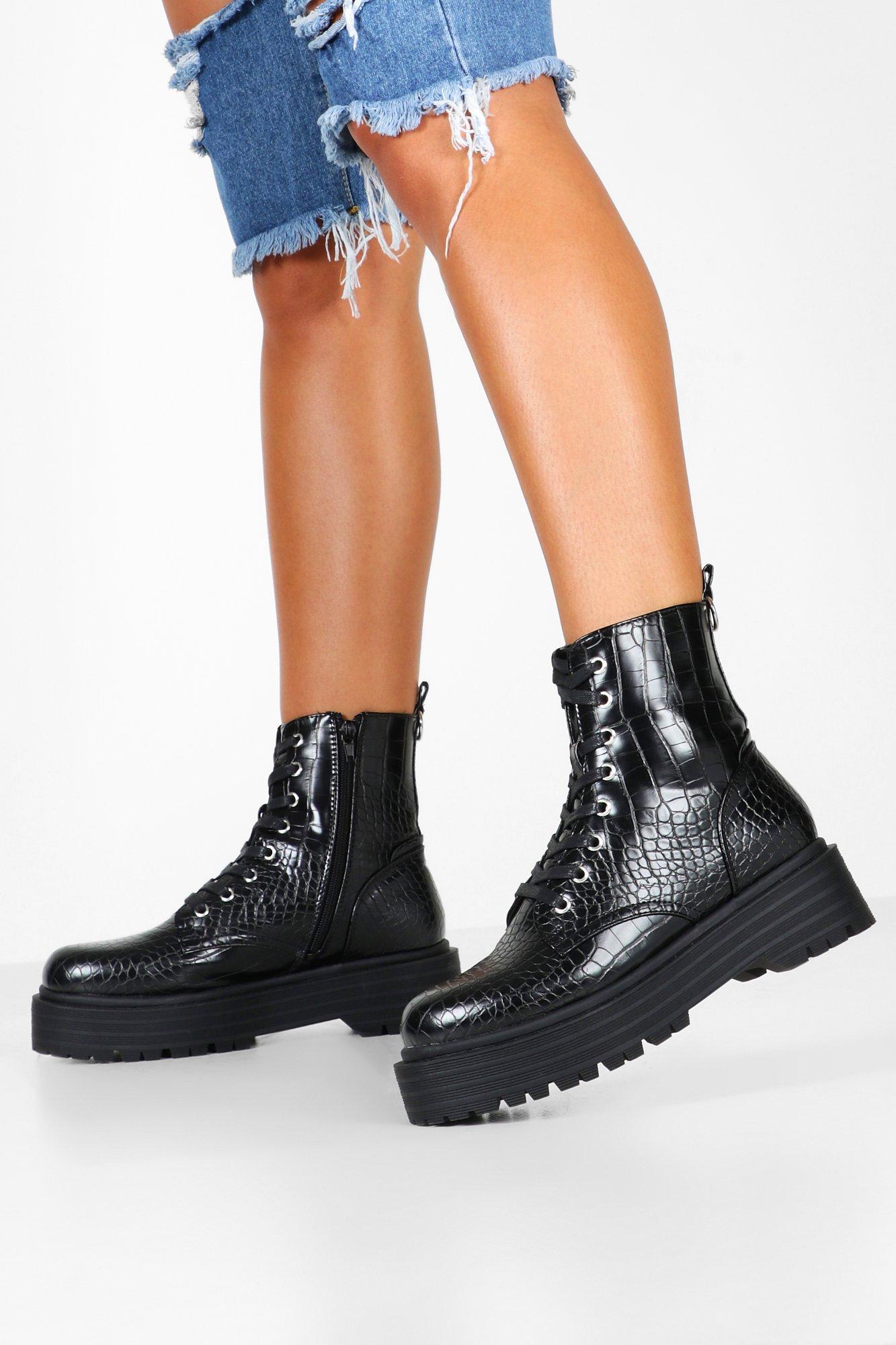 boohoo combat boots