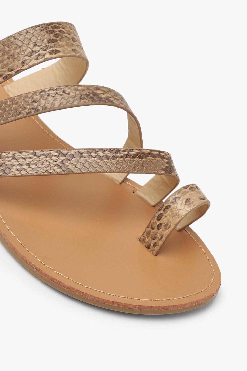 Womens toe hot sale ring flat sandals