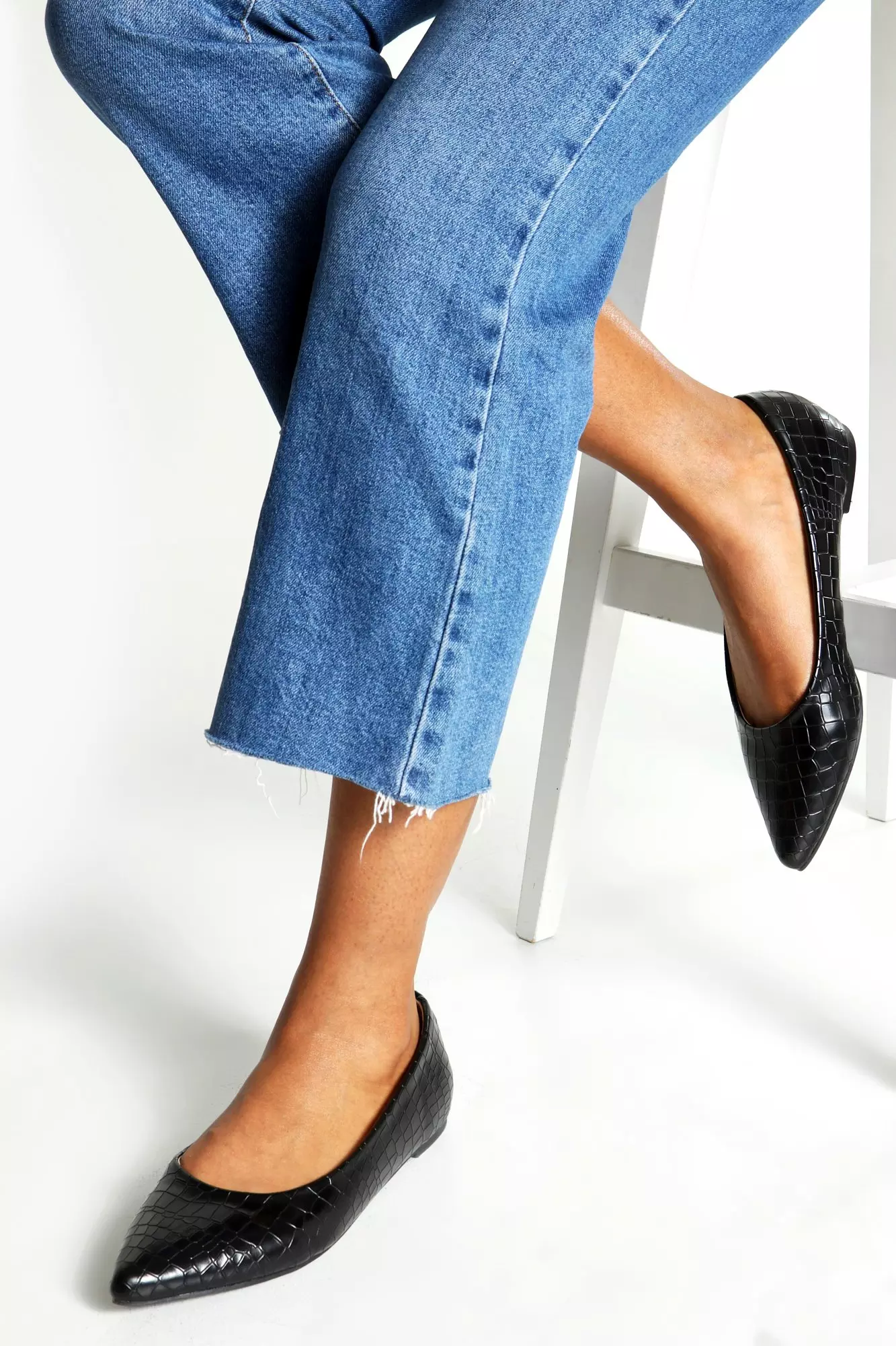 Black Pointed Ballet Flats alternative image