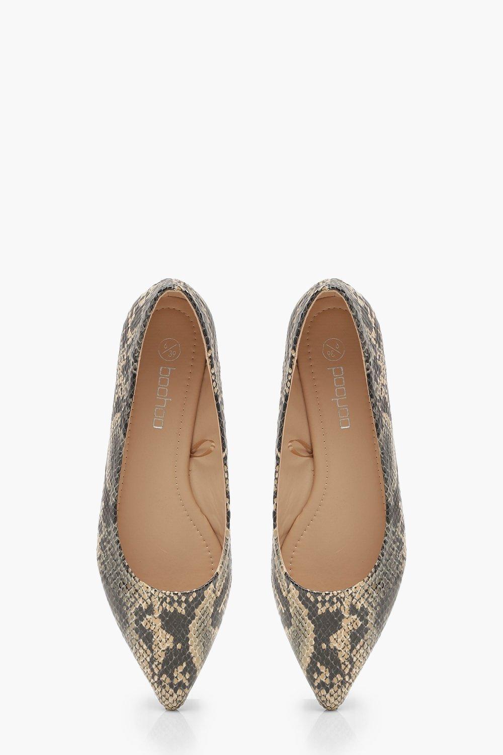 pointed tan flats