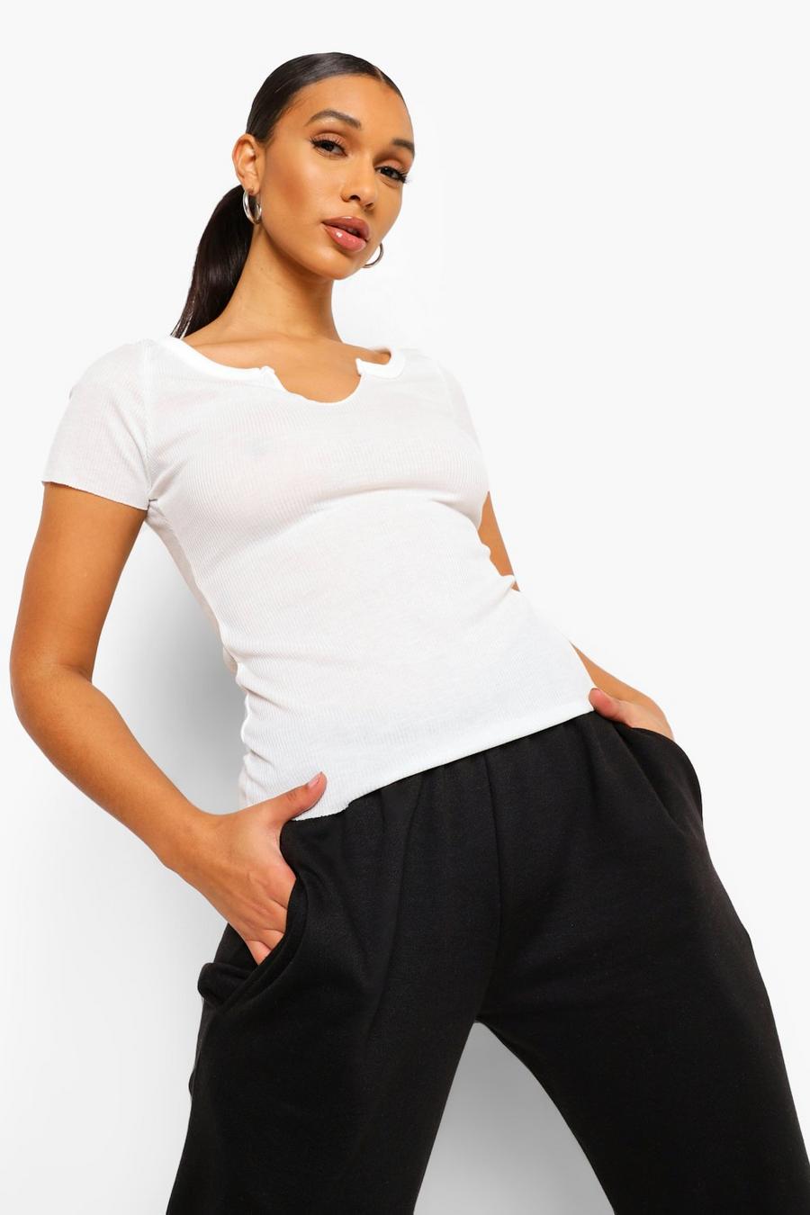 Camiseta básica de canalé con muesca en la parte delantera, Blanco image number 1