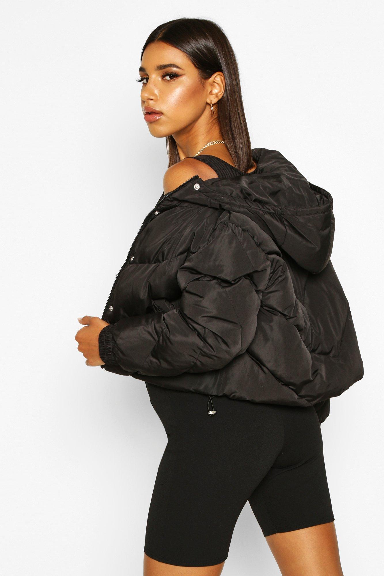 Cropped panelled store hooded puffer