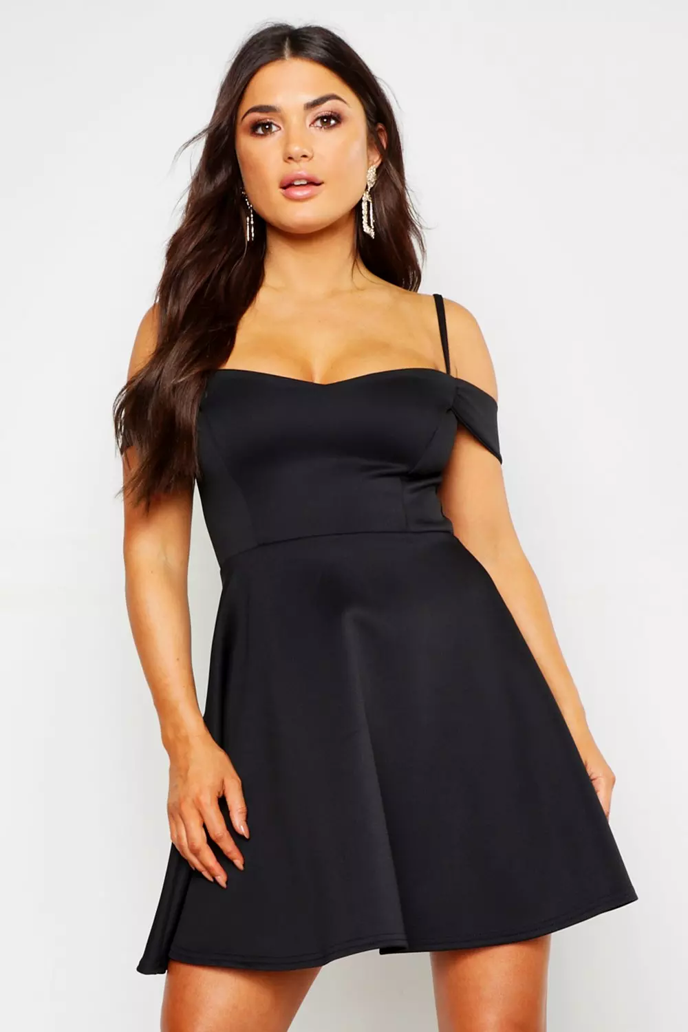 Sweetheart neckline clearance skater dress