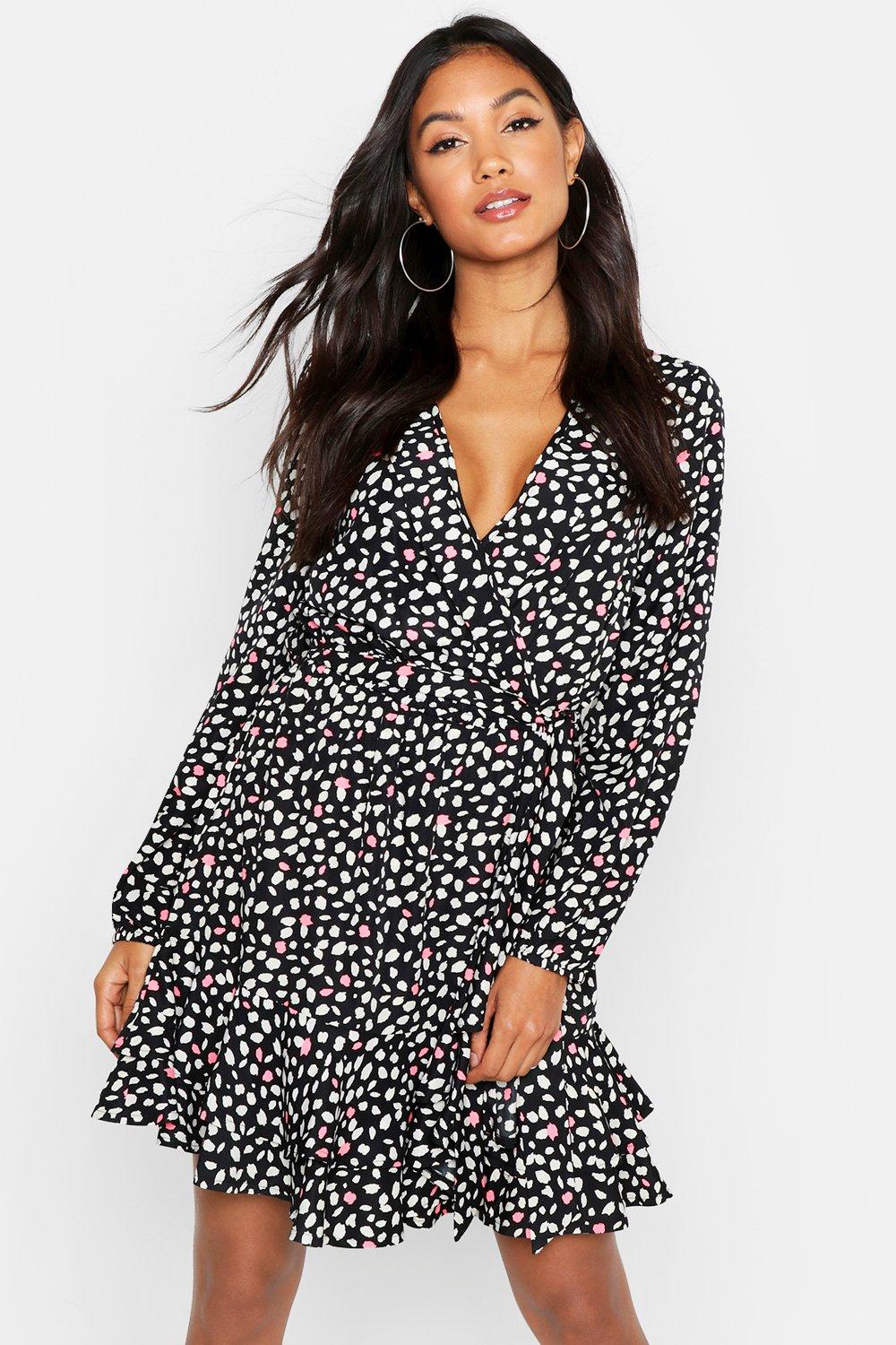 Boohoo wrap outlet tea dress