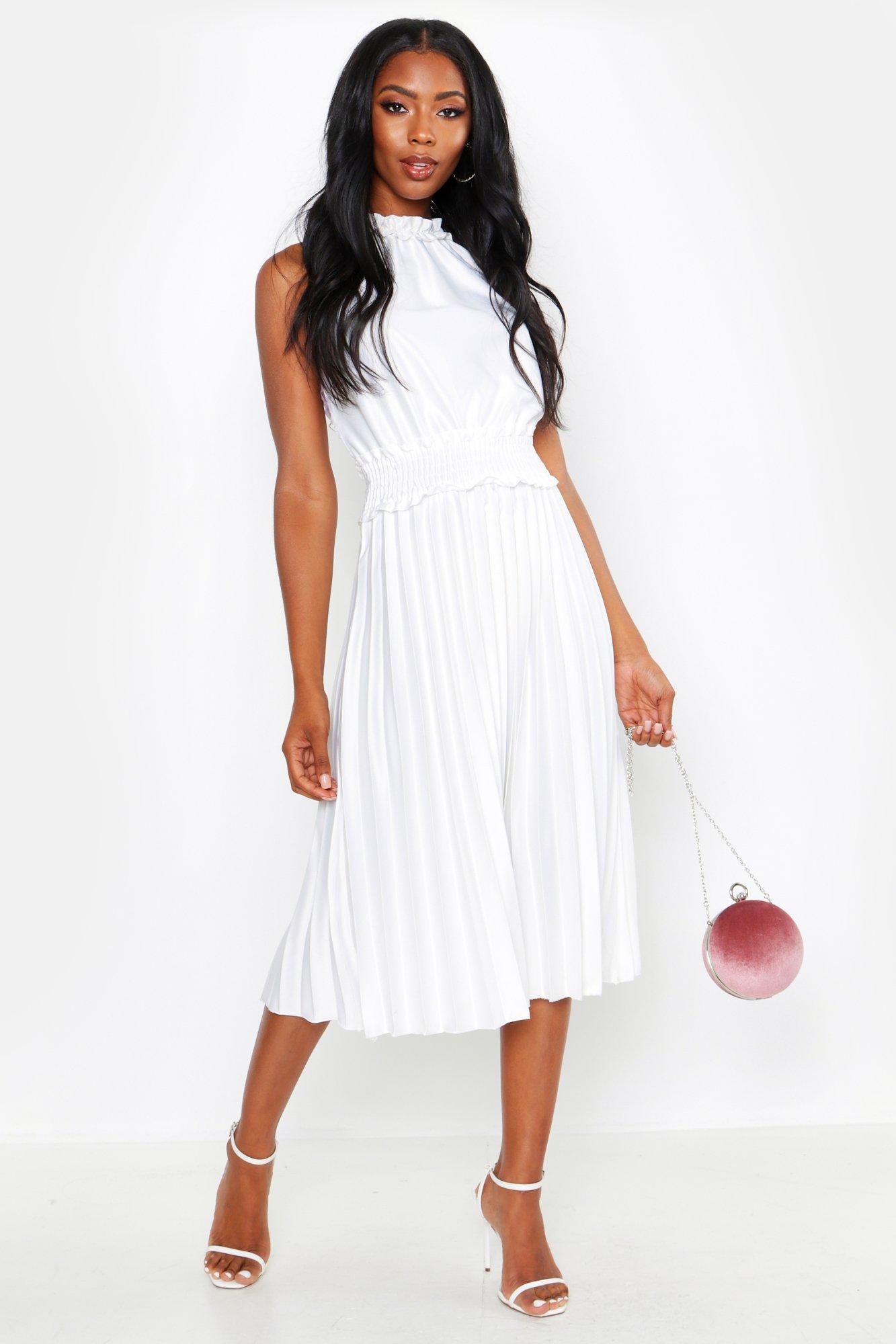 Robe midi plissee froncee a la taille