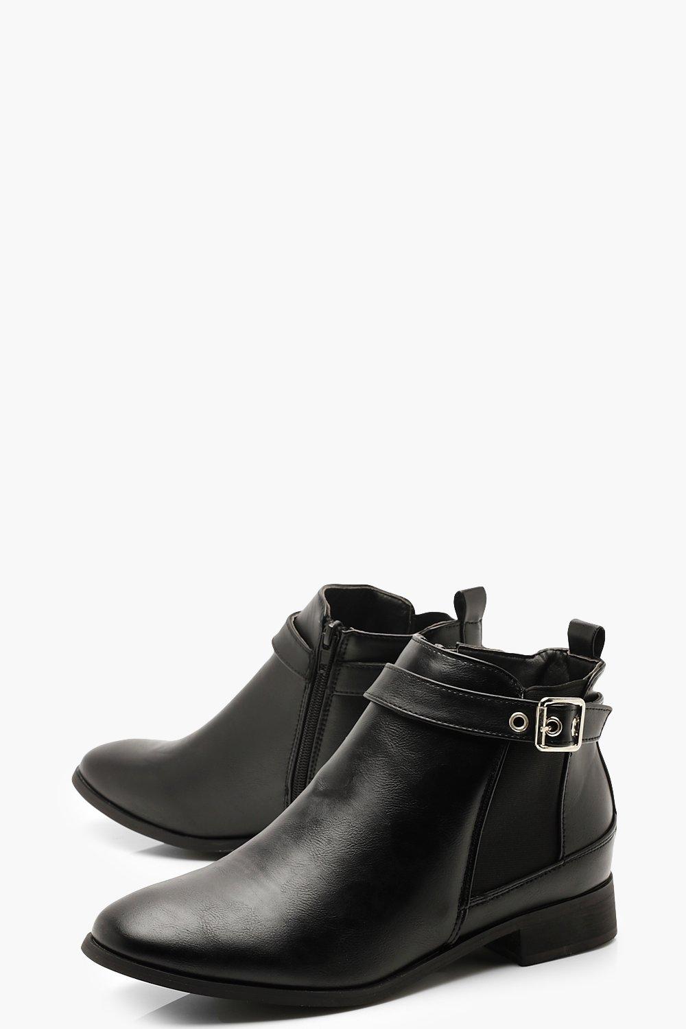 Belted chelsea outlet boots