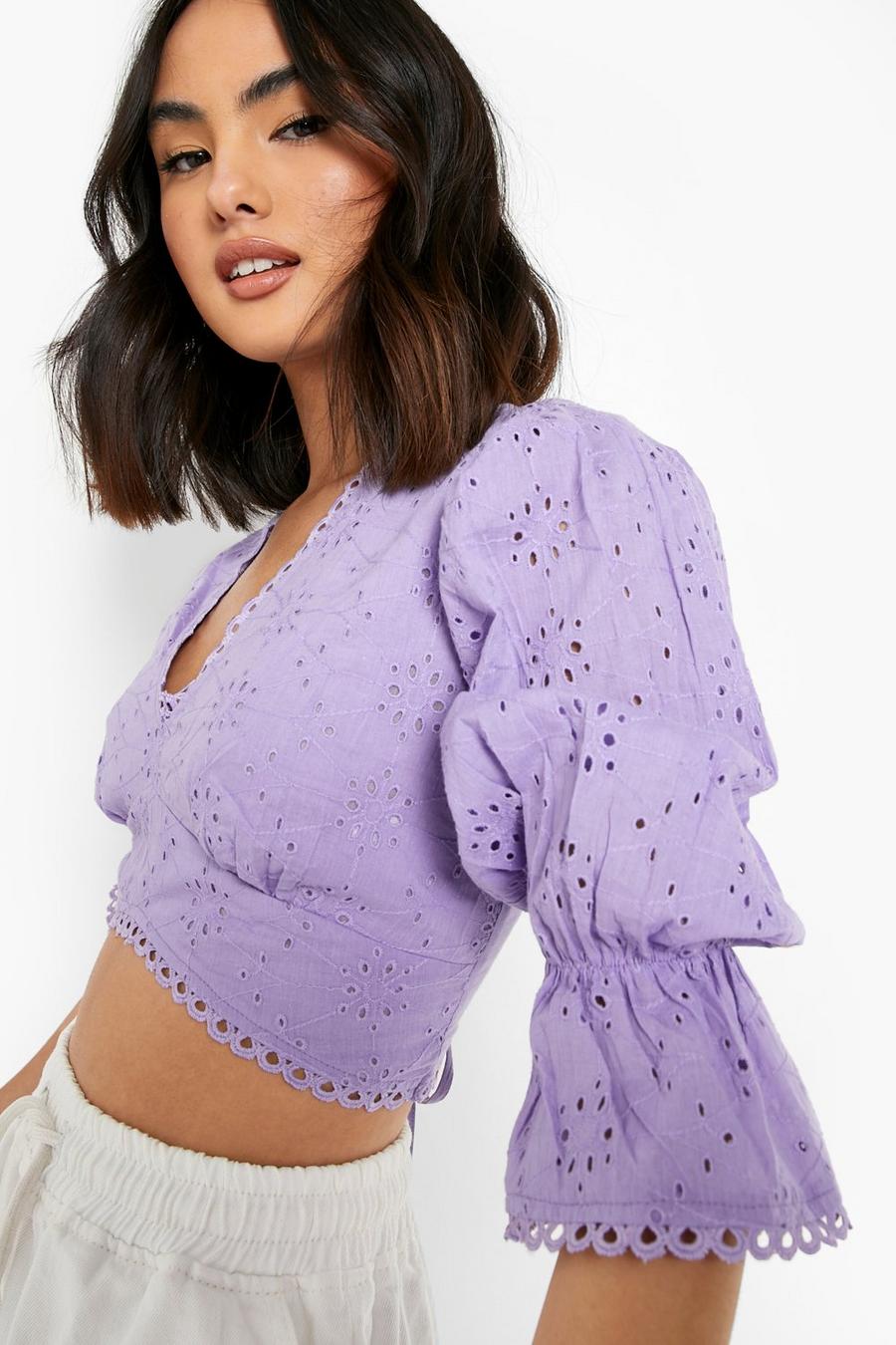 Lilac Crop top med broderie anglaise och snörning image number 1