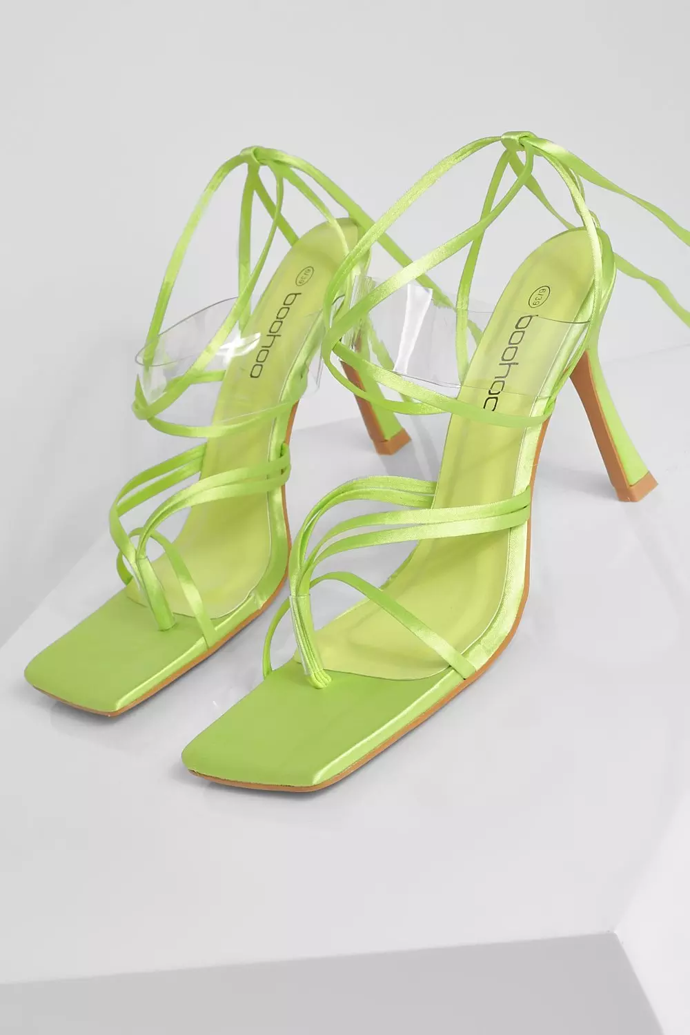 Lime best sale color heels