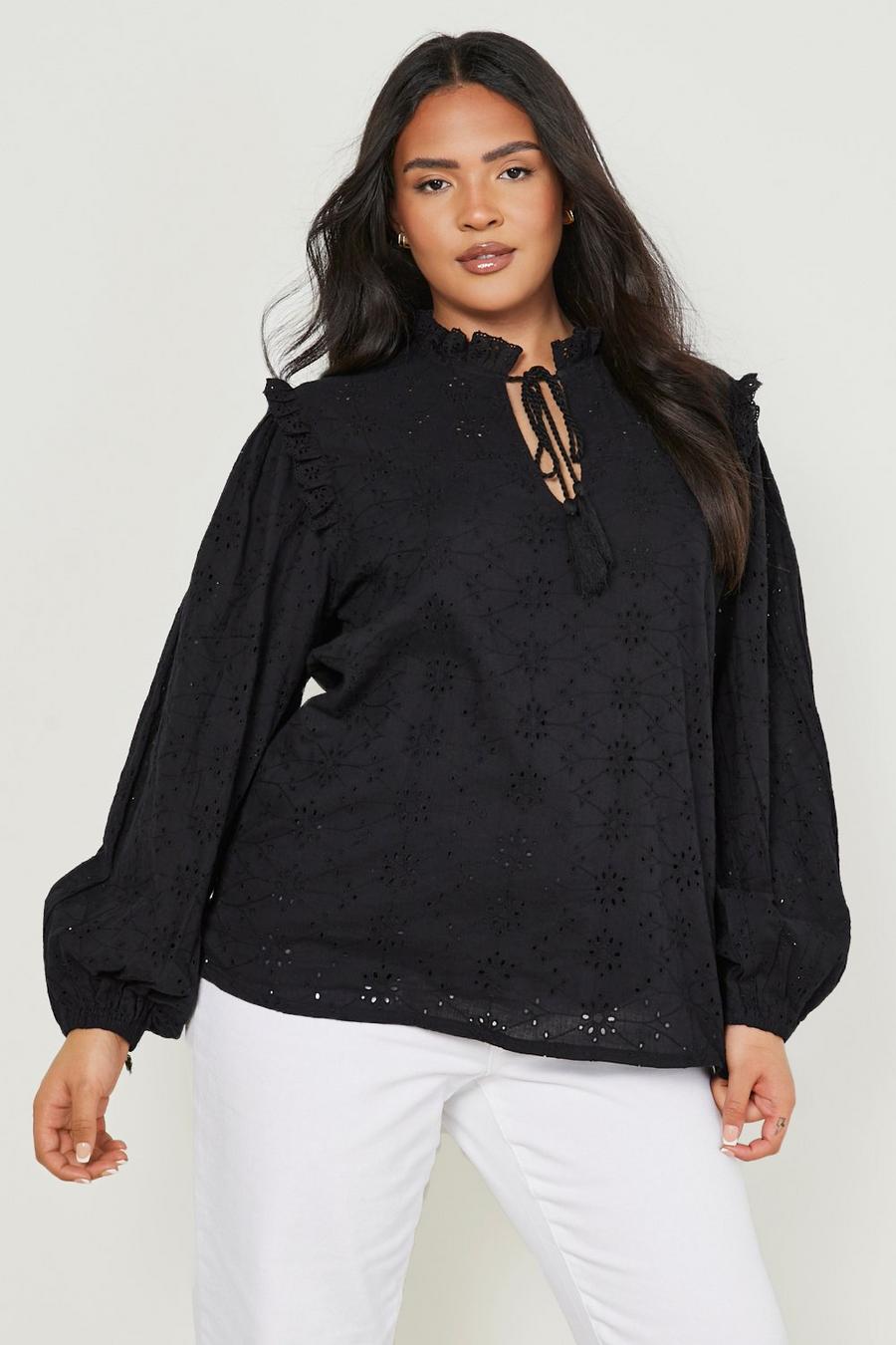 Black Plus Blus med broderie anglaise image number 1