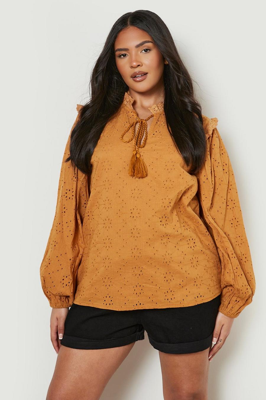 Tan Plus Blus med broderie anglaise image number 1