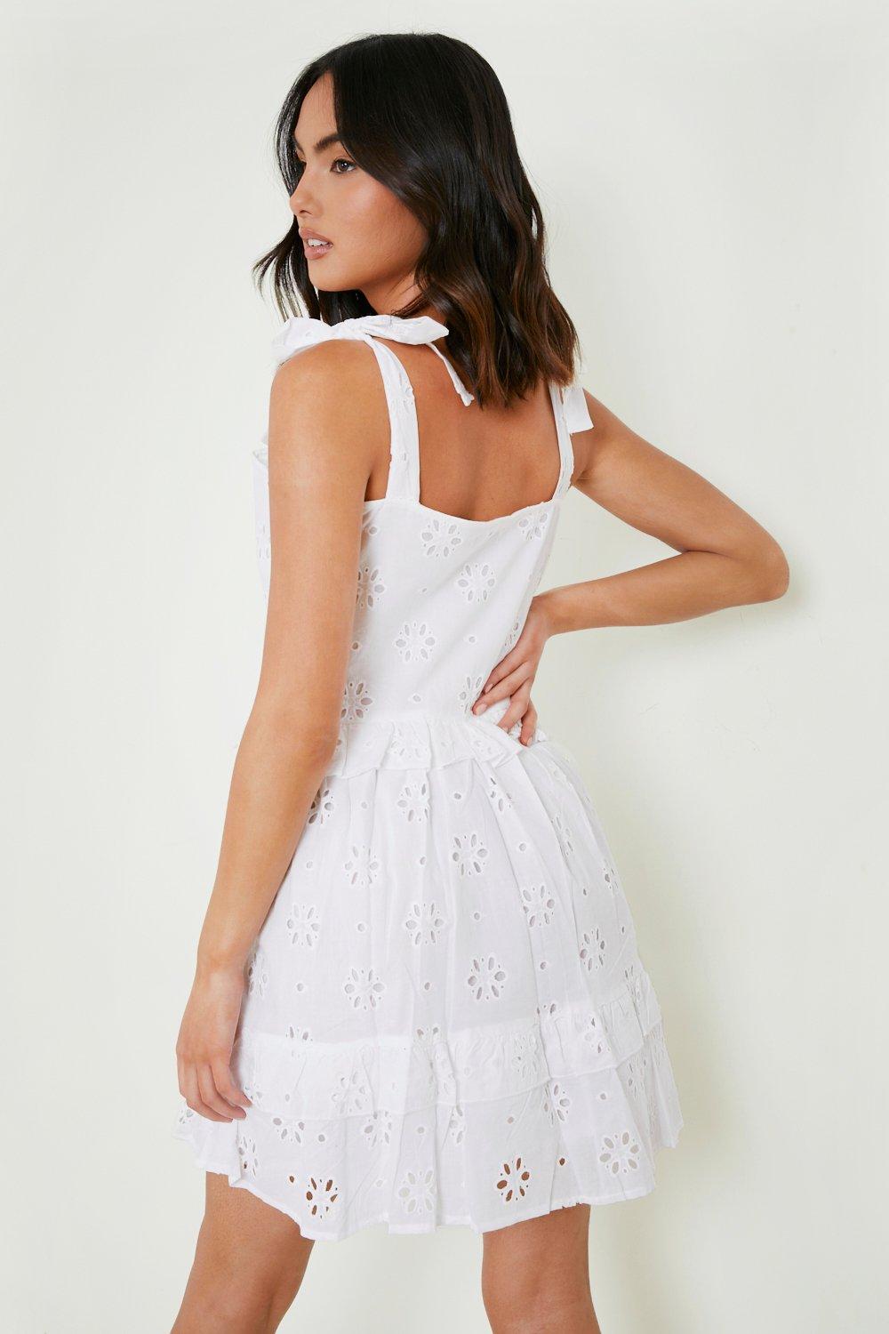 Boohoo white smock dress best sale