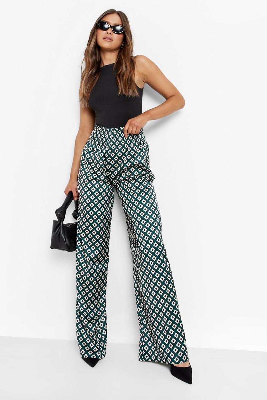 Green Satin Print Wide Leg Relaxed Pants image number 1