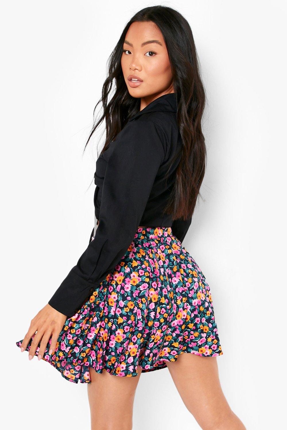 Floral mini 2025 skater skirt