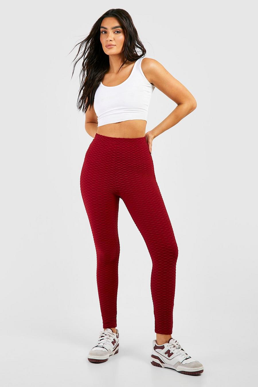 How to Wear Burgundy/Maroon Leggings All through the Year