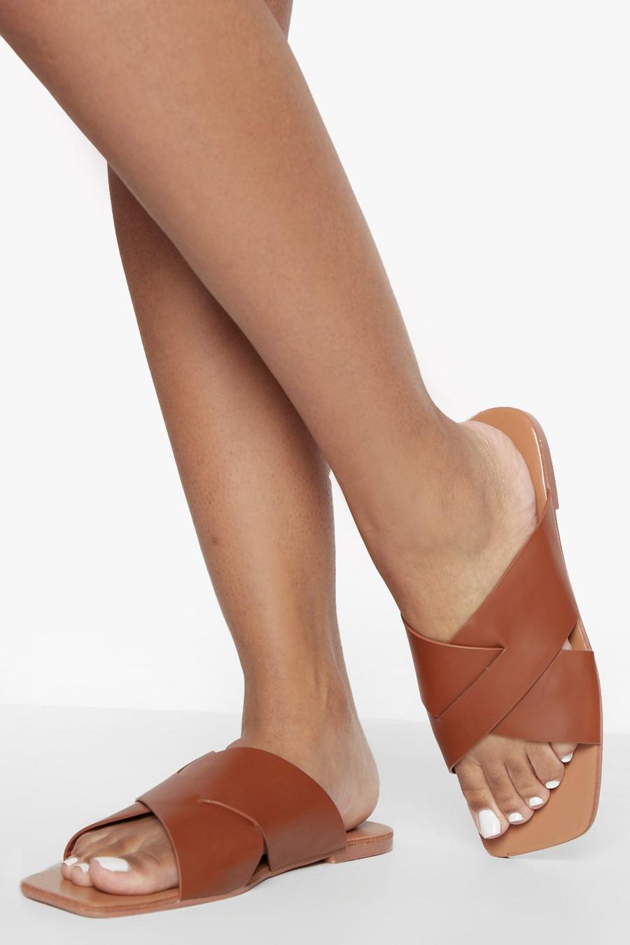Sandali Mules a calzata ampia a punta quadrata con fascette incrociate, Tan marrone