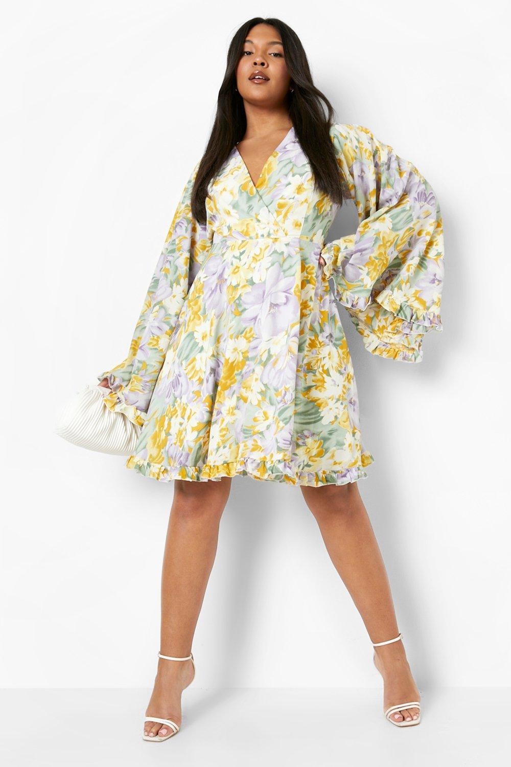 Plus Floral Chiffon Flare Sleeve Skater Dress boohoo IE