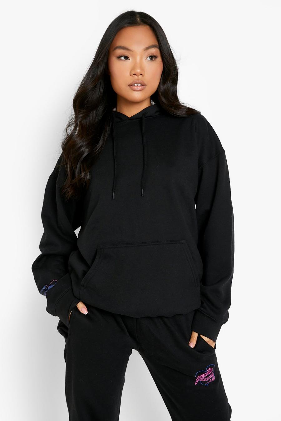Black Petite - Mysdress med hoodie och grafiskt tryck image number 1