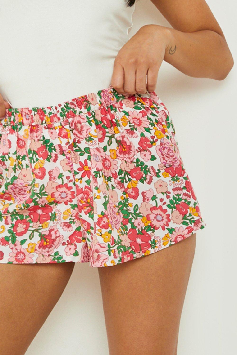 Petite Floral Printed Woven Shorts