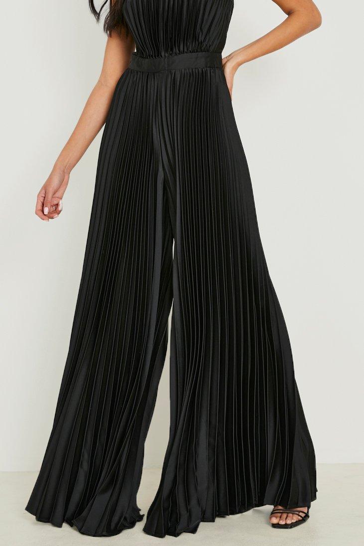 Pleated store leg jumpsuit