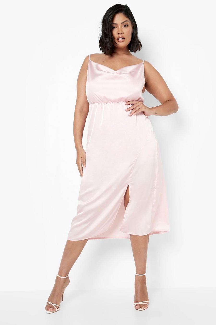 Blush rosa Plus - Draperad midiklänning i satin med slits image number 1