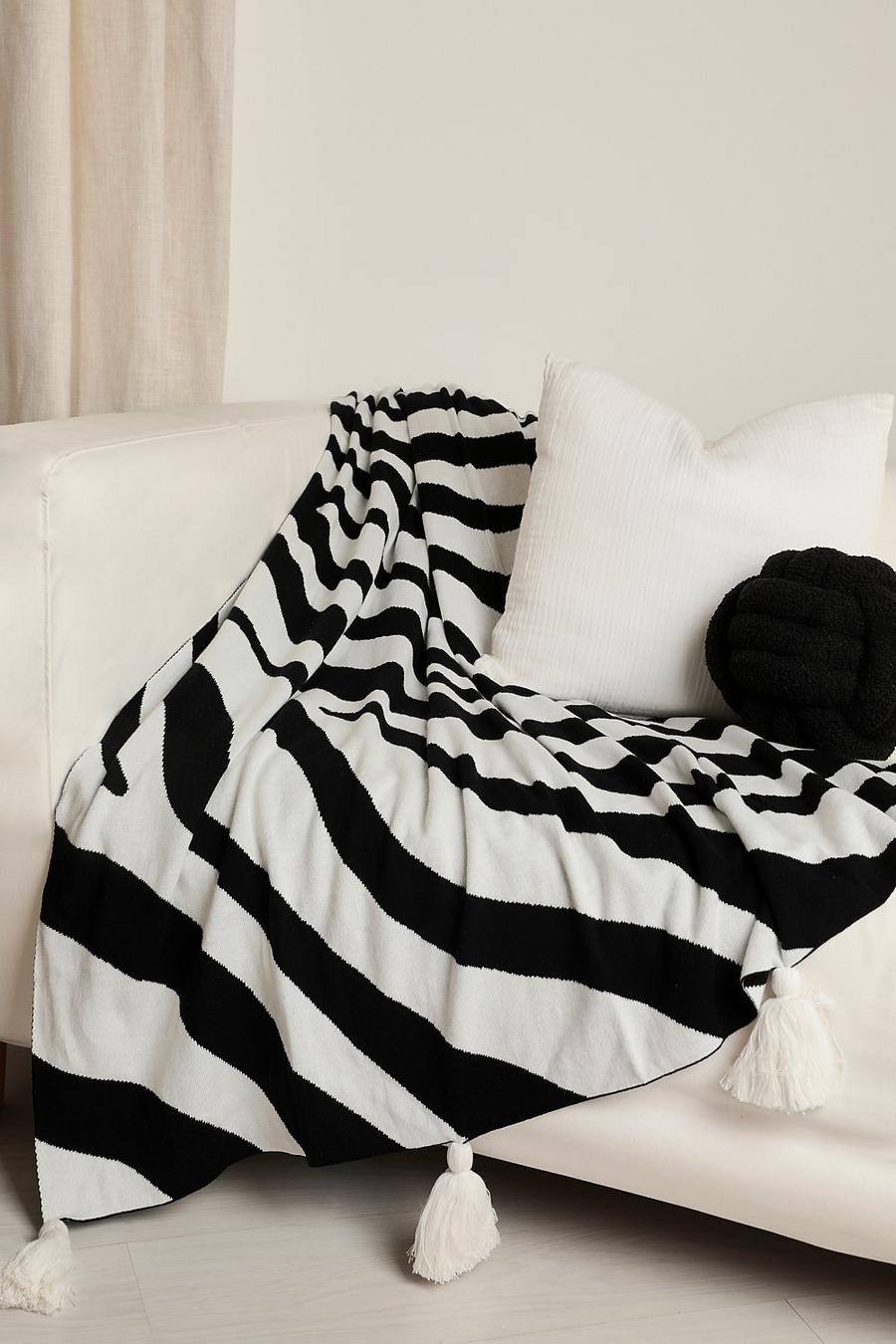 Feinstrick-Decke mit Zebraprint und Fransen, Black noir