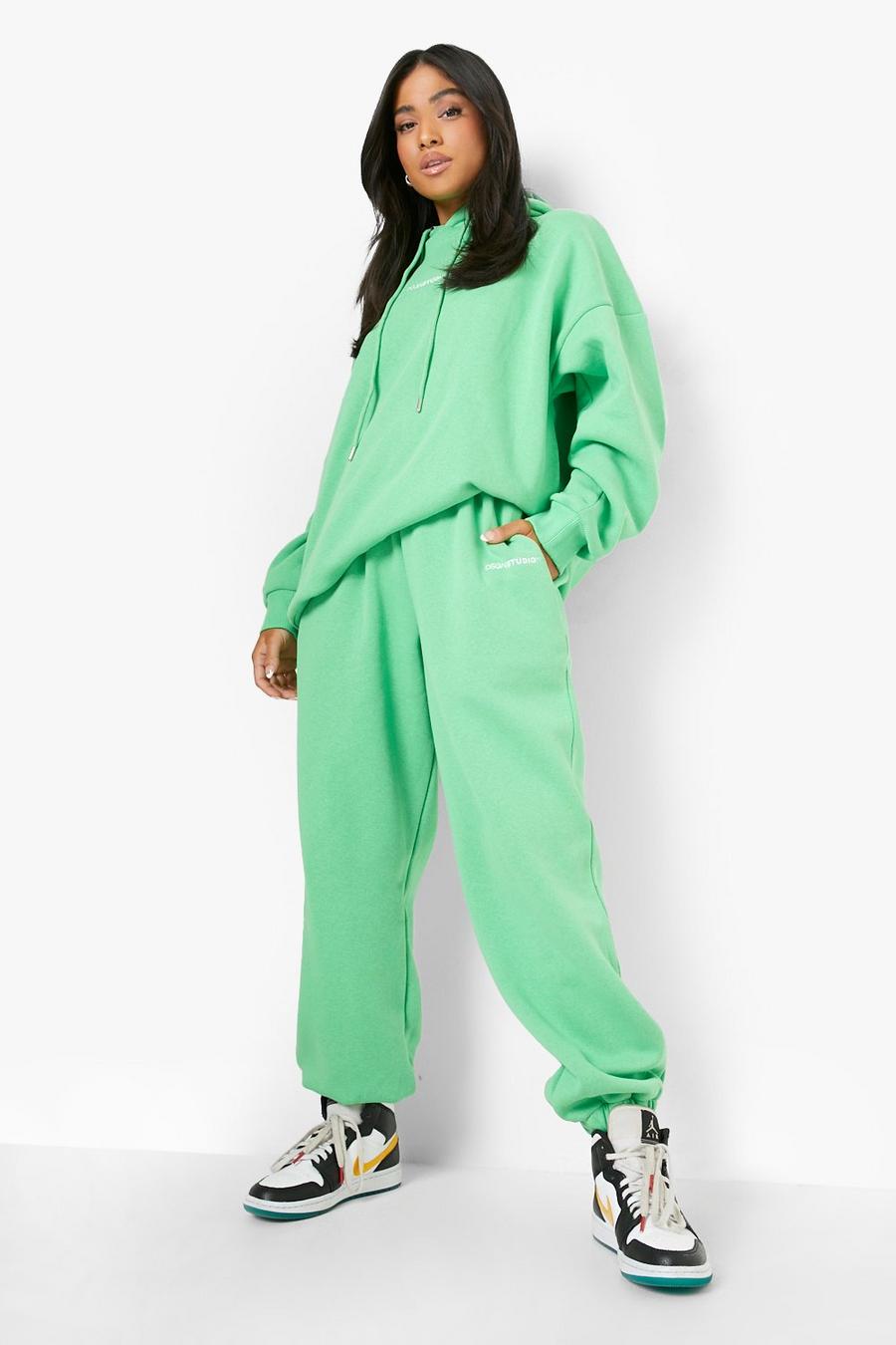 Green Petite Dsgn Studio Embroidered Woven Tracksuit image number 1