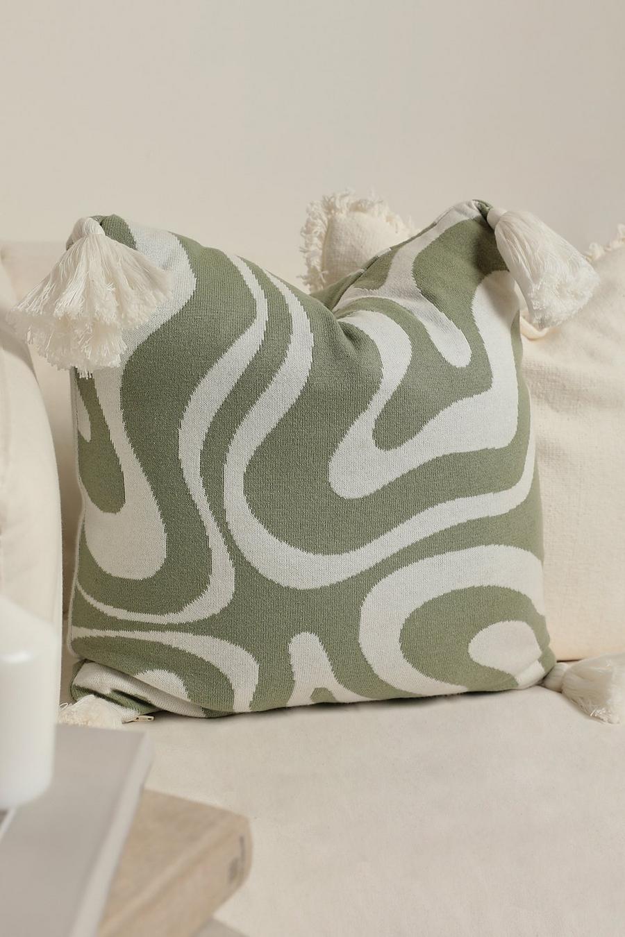 Green Finstickad kudde med abstrakt mönster image number 1