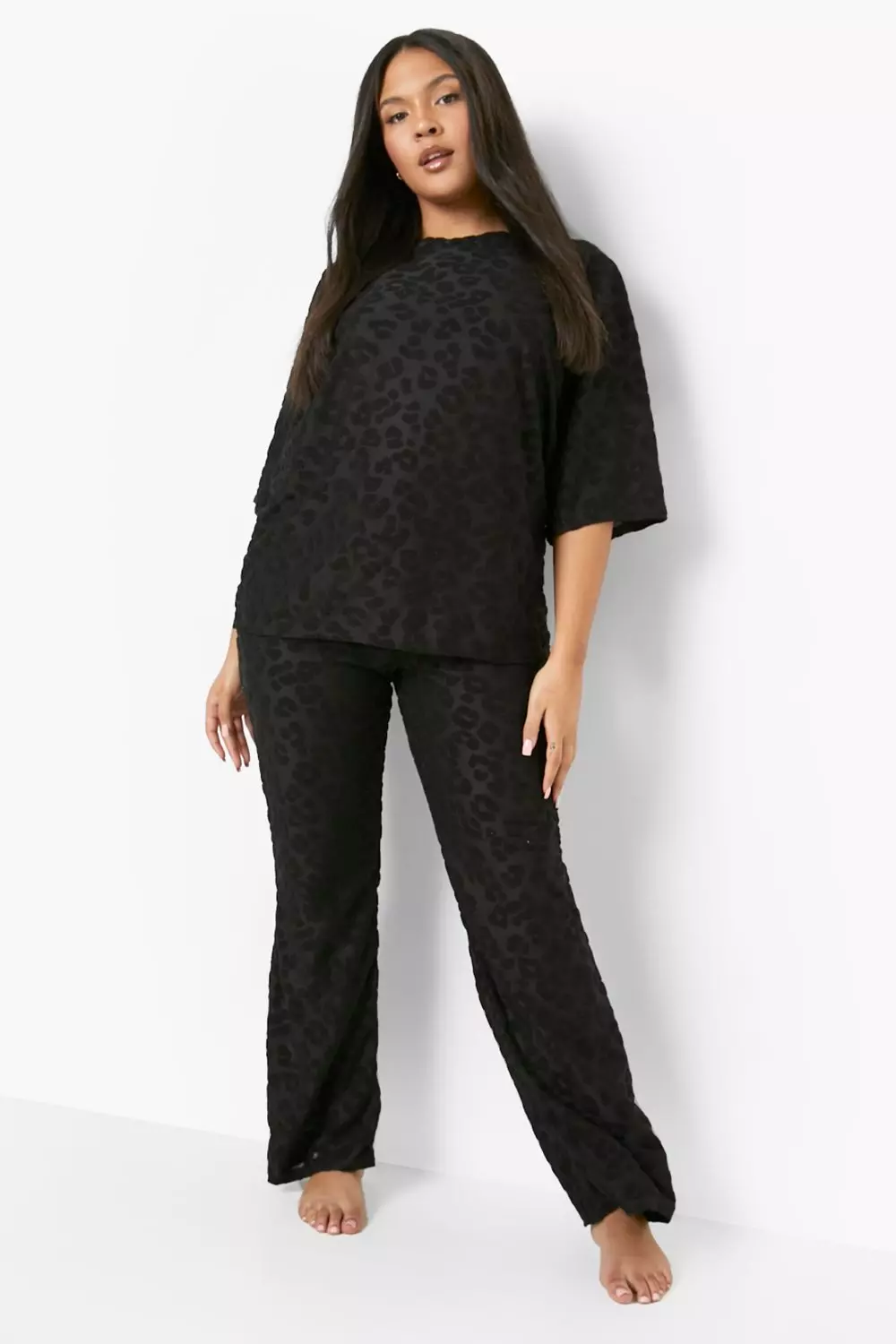Black Plus Leopard Embossed Towelling Lounge Set alternative image