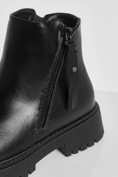 boohoo black Side Zip Detail Pu Boots