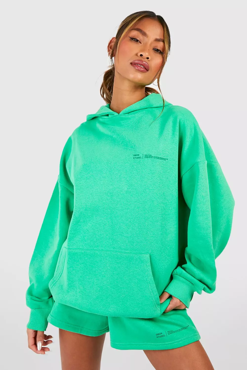 Green Dsgn Studio Text Print Hooded Short Tracksuit  alternative image