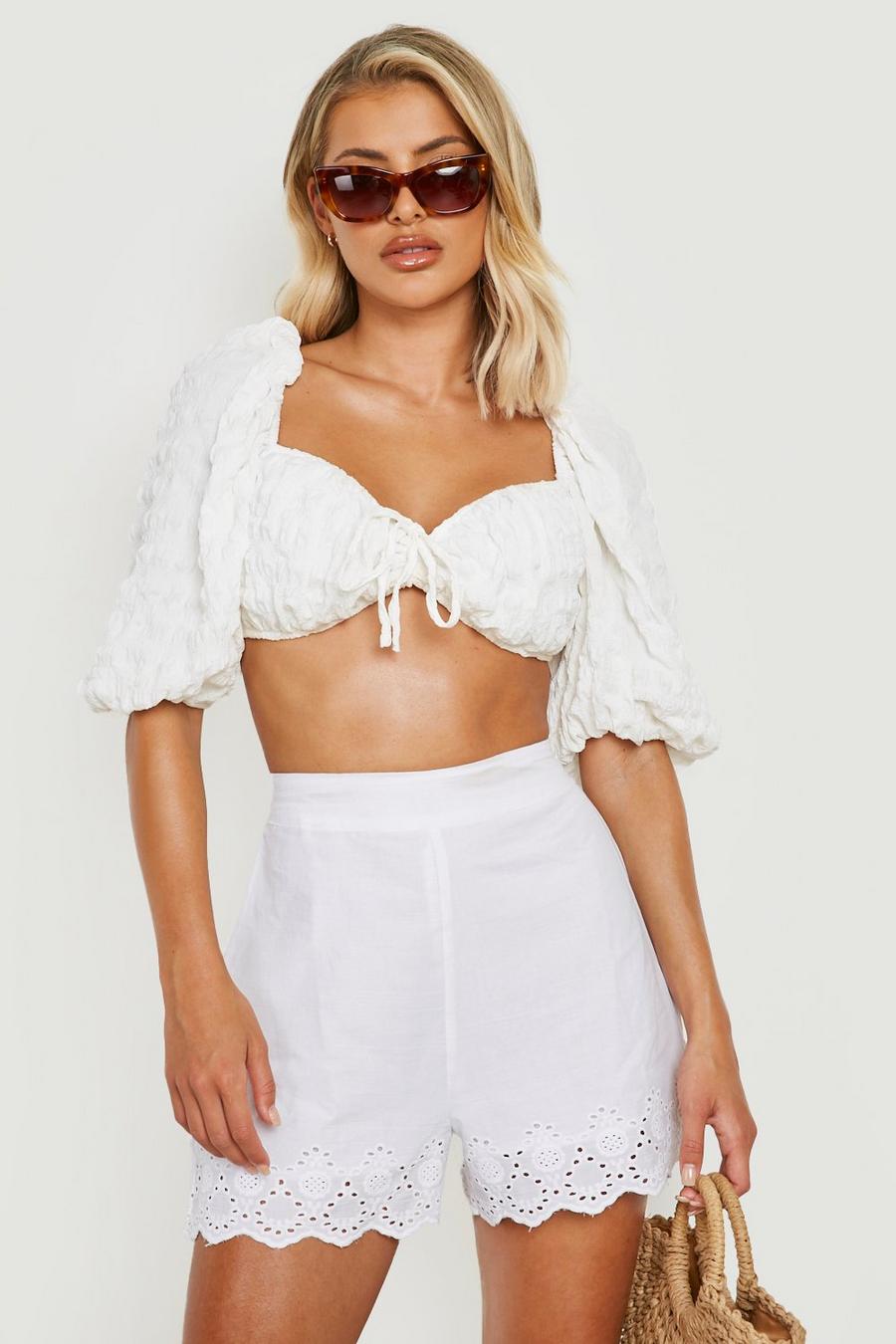 Short taille haute à broderie anglaise, White