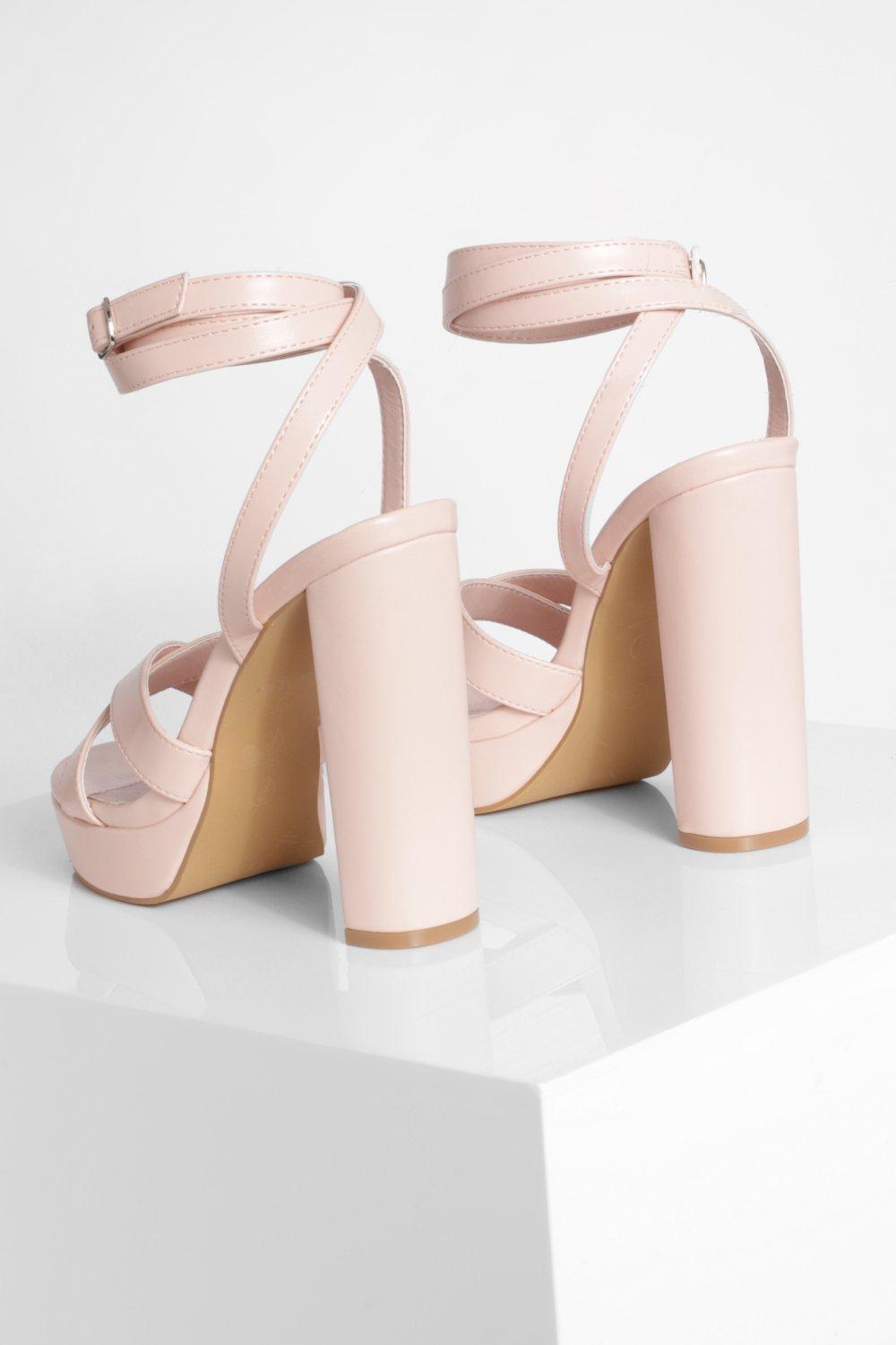 Beige hakken met discount bandje