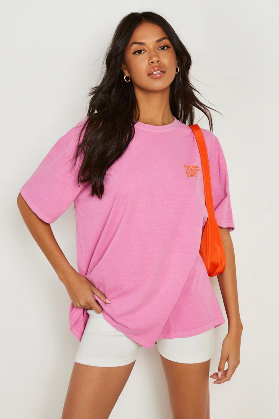 Bright pink Oversize t-shirt med brodyr image number 1