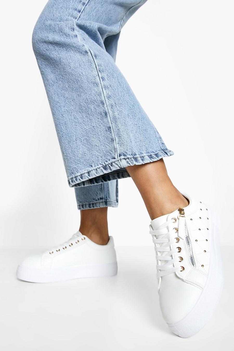 Geschnürte Platform Sneaker mit Reißverschluss und Nieten-Detail, White blanc