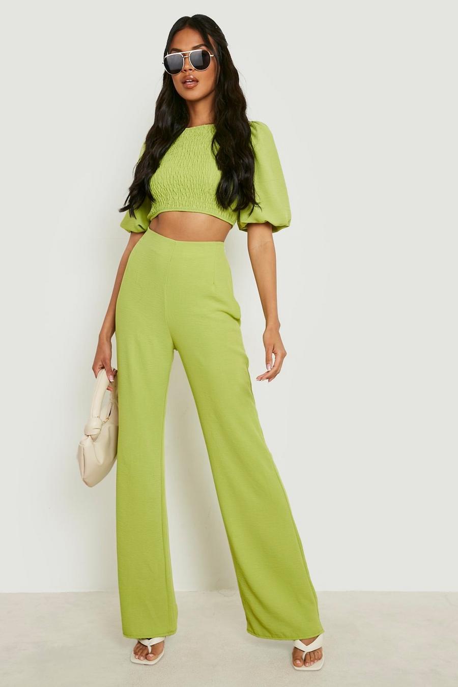 Pantalones de pernera ancha y top crop fruncido texturizado, Lime image number 1