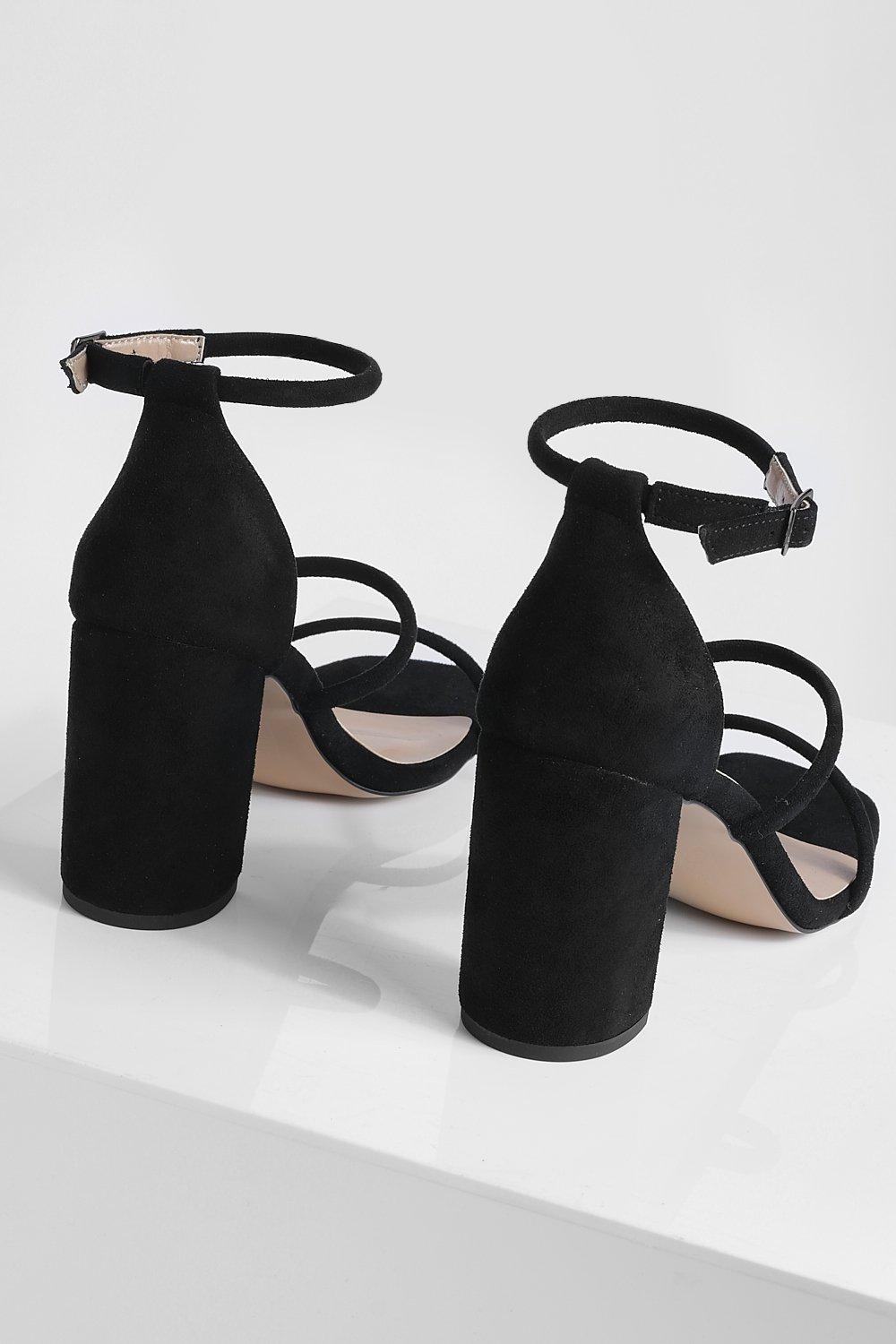 Sandalias De Tacón Grueso De Holgura Ancha Con Tira Triple de Boohoo de color Negro Mujer Zapatos de Tacones de Sandalias de tacón 