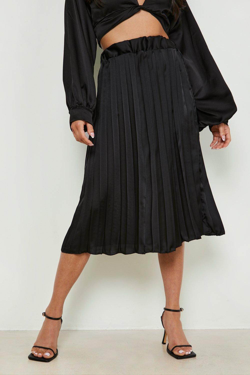 Boohoo on sale pleated skirt