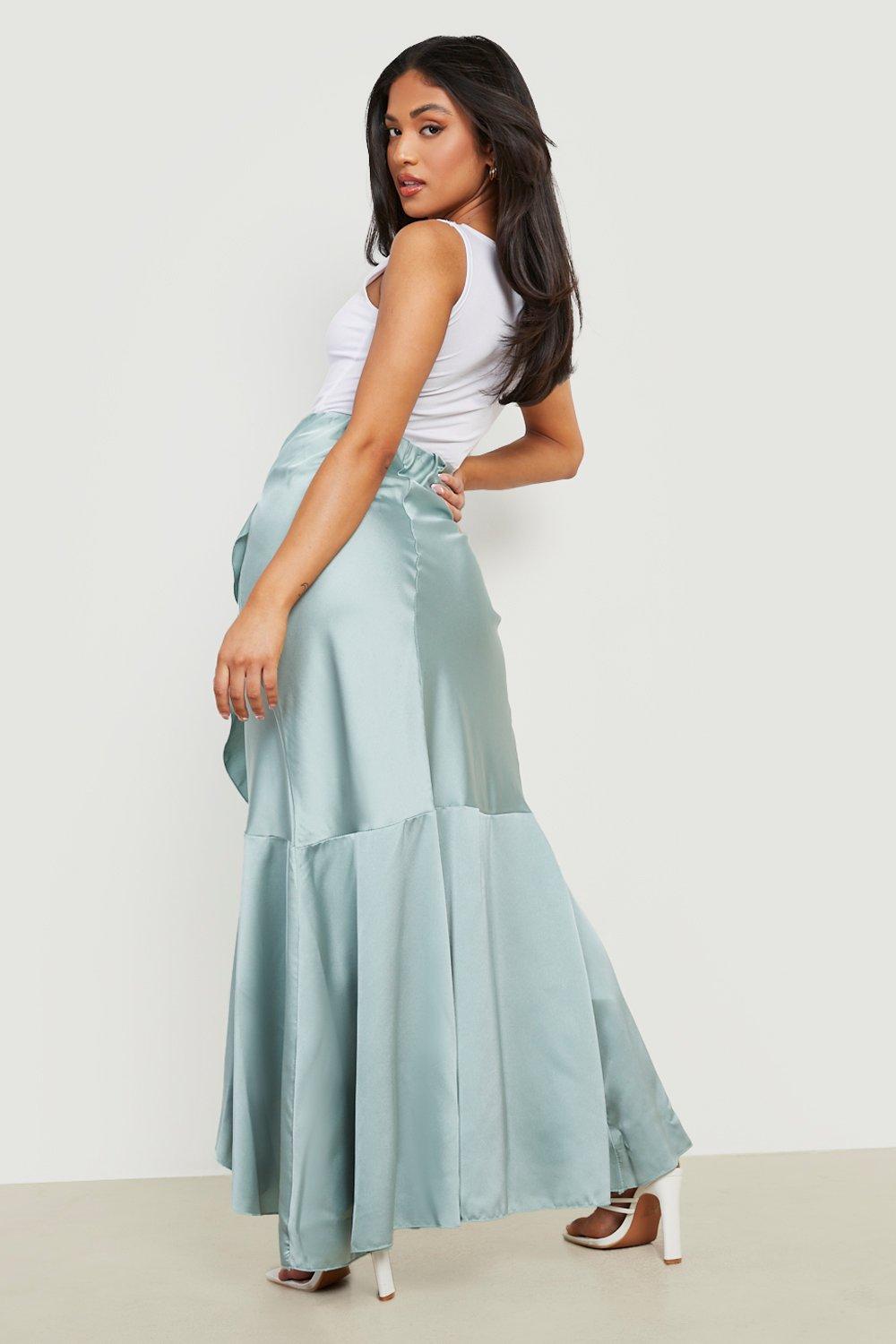 Boohoo exclusive satin sale midi skirt in sage