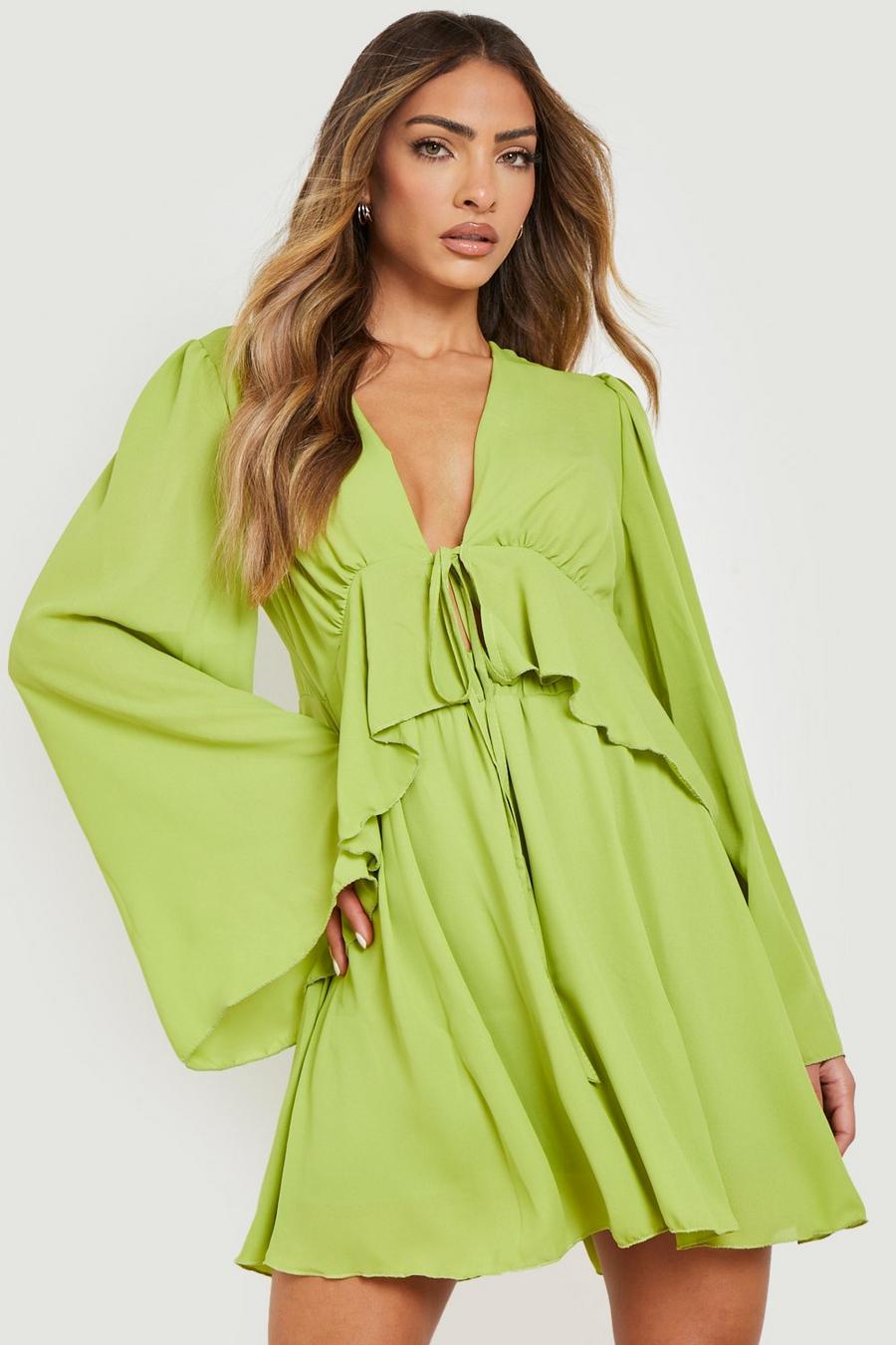 Lime vert Tie Front Ruffle Blouse & Mini Skirt