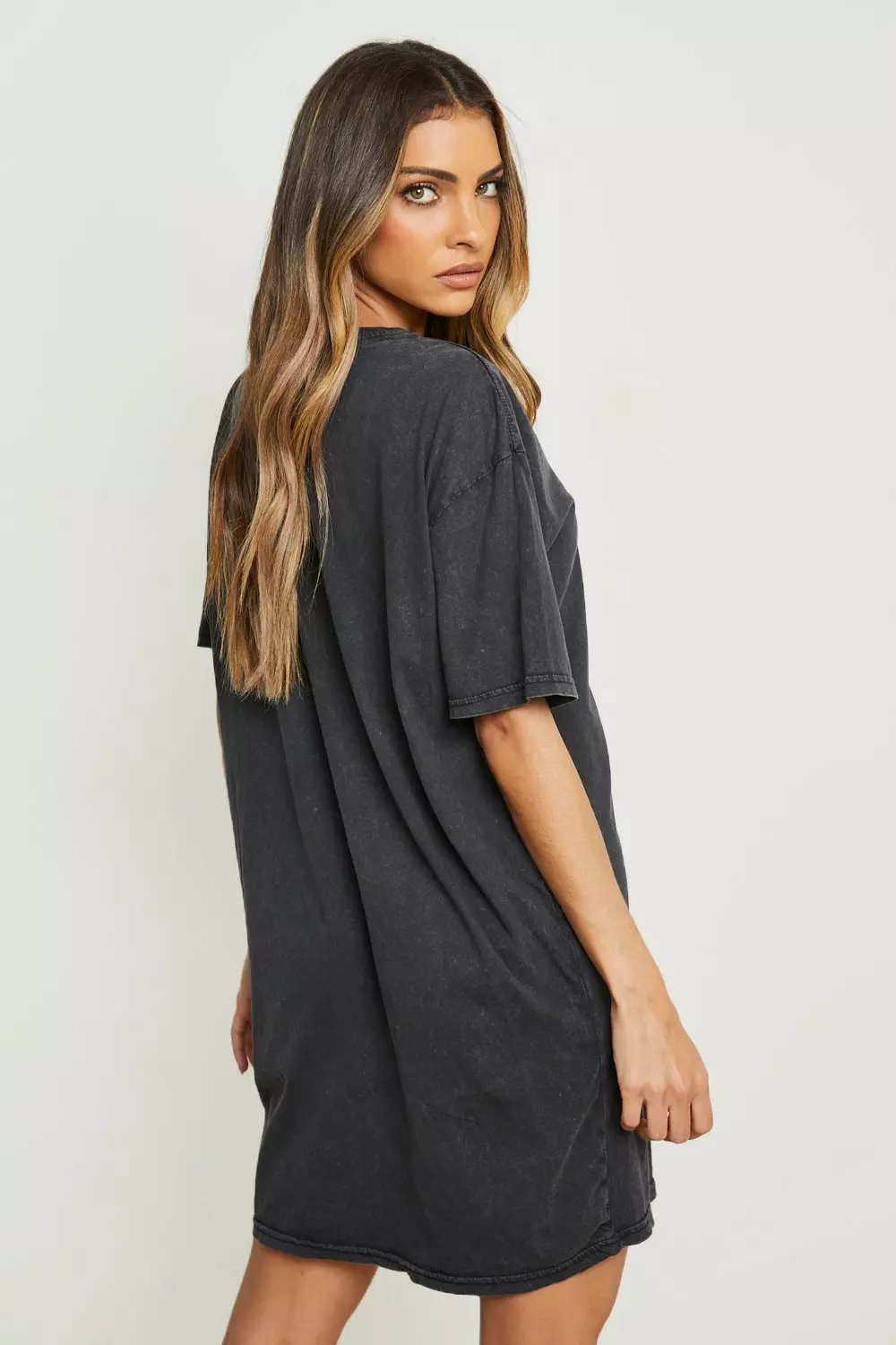 Aaliyah t 2025 shirt dress