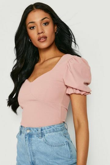 Tall Crêpe Bodysuit Met Harvormige Hals En Pofmouwen dusky pink